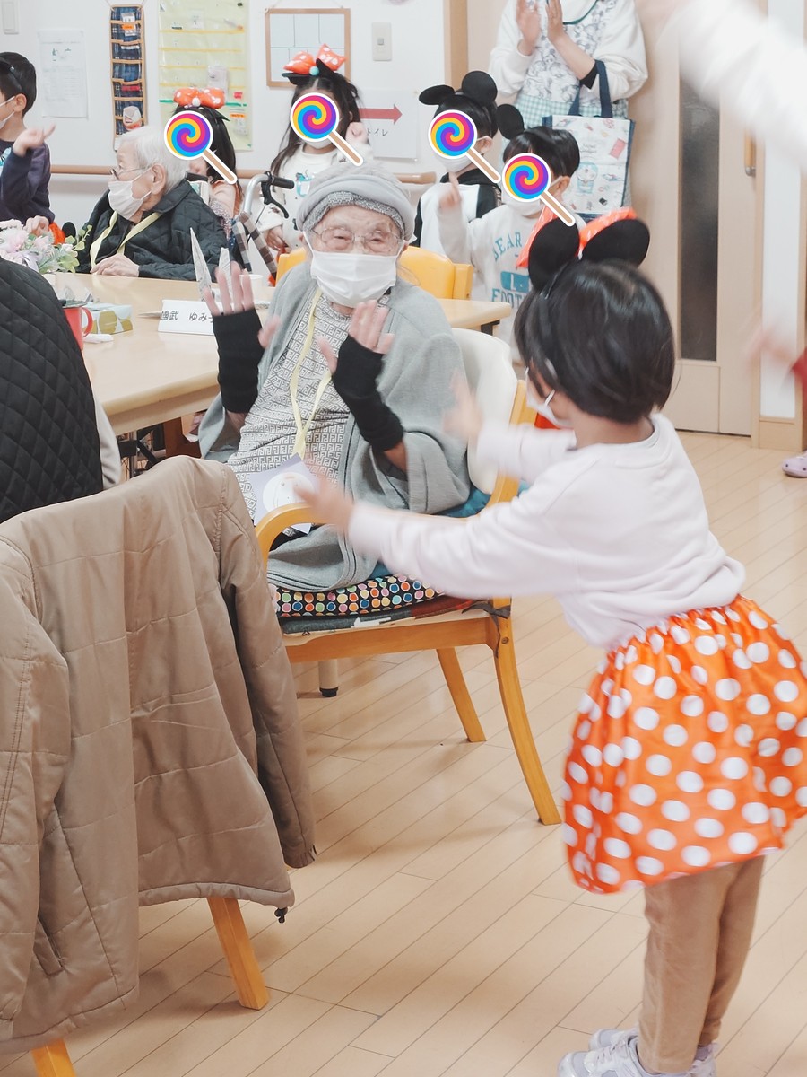 ひだまりのイベント紹介｜日善幼稚園の慰問