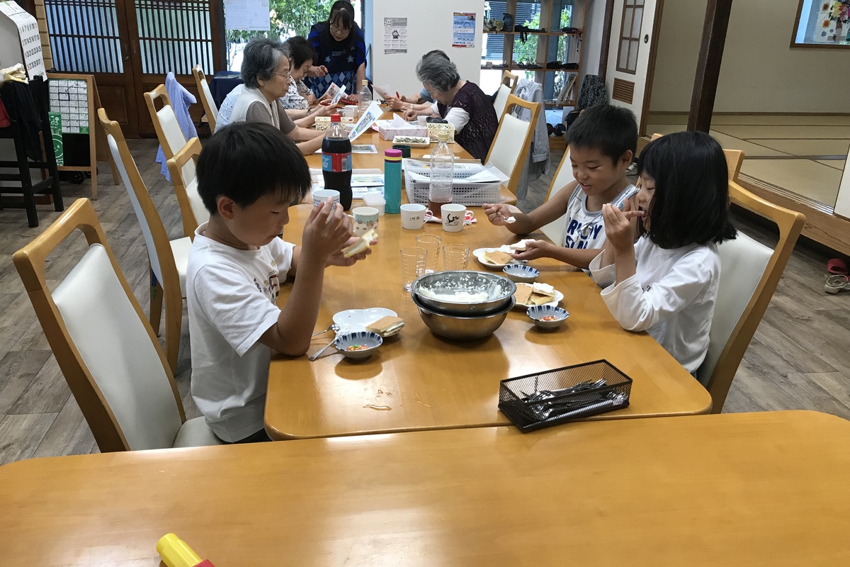 学童までいきませんが、夏休み子供預かりをしました☆
