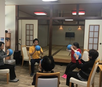 ボール体操
